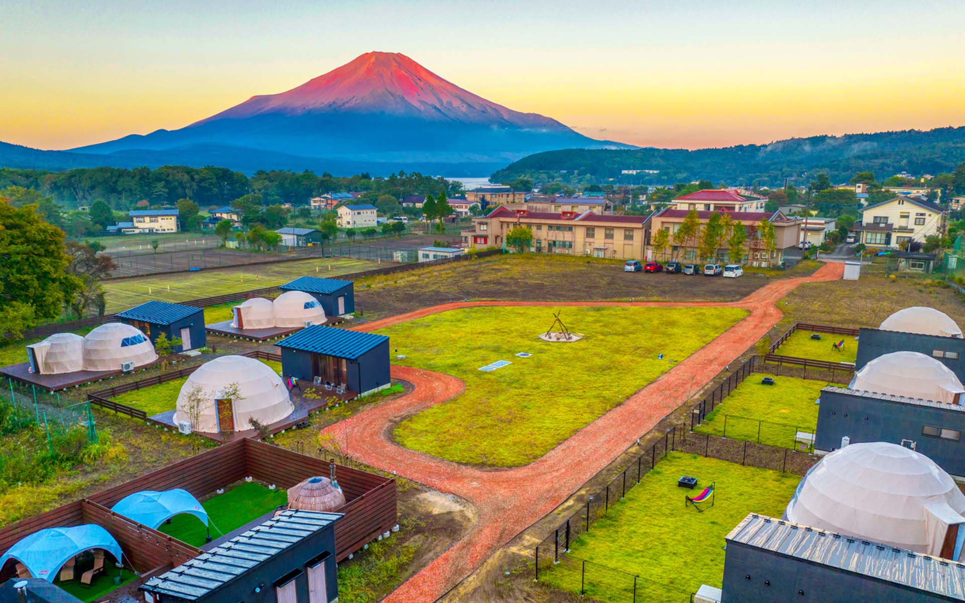 富士山中湖サウナグランピング～グランピングヴィレッジTOTONOI富士